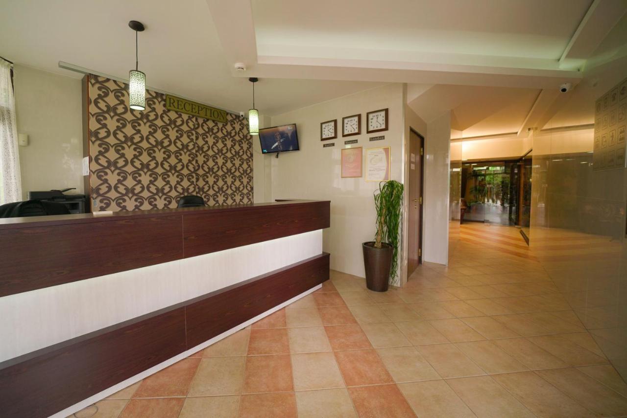 Apart Hotel Flora Residence Daisy Borovets Bagian luar foto