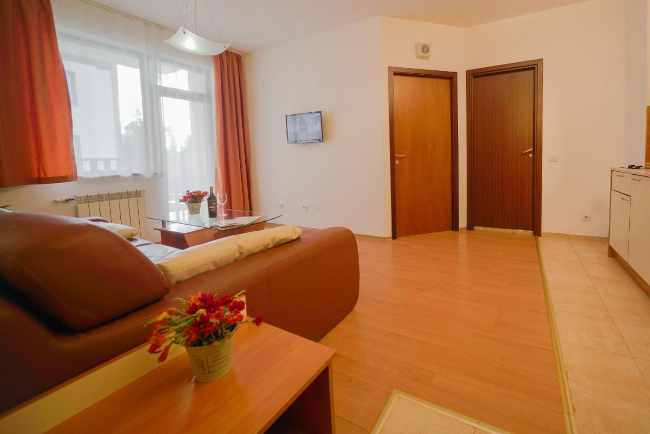 Apart Hotel Flora Residence Daisy Borovets Bagian luar foto