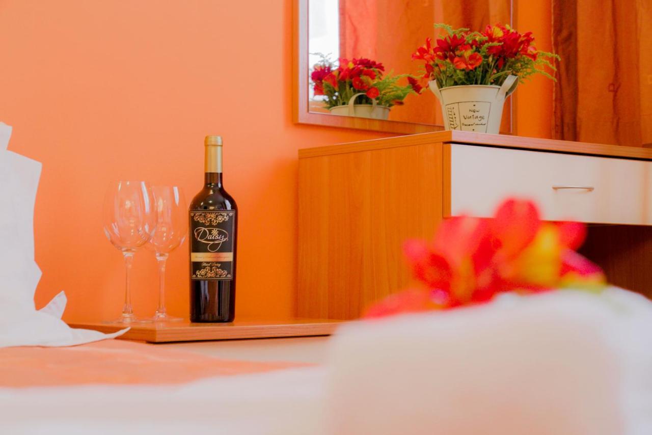 Apart Hotel Flora Residence Daisy Borovets Bagian luar foto