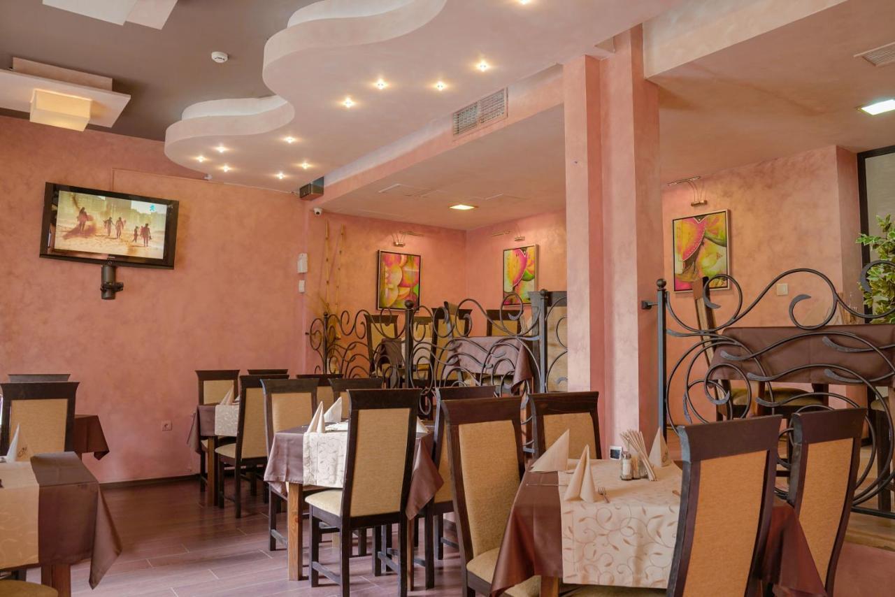 Apart Hotel Flora Residence Daisy Borovets Bagian luar foto