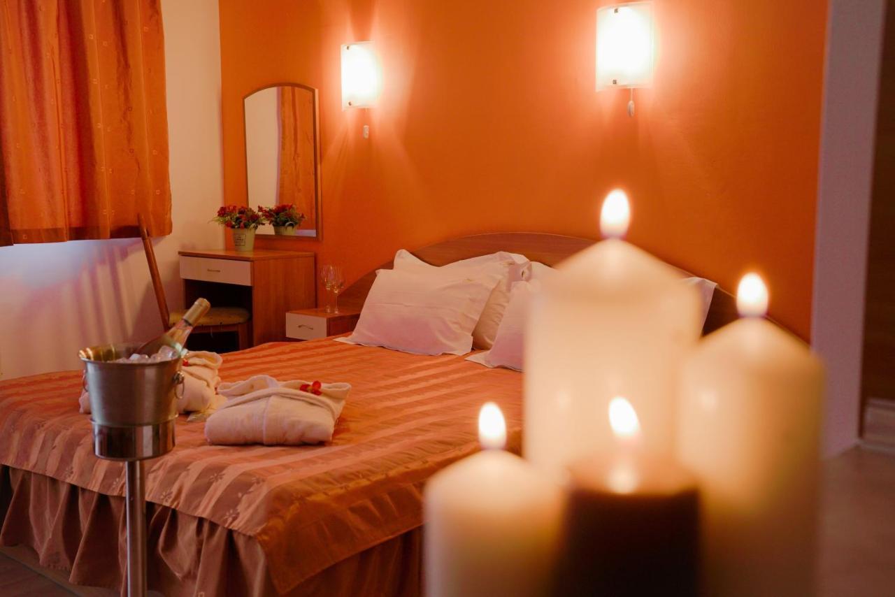 Apart Hotel Flora Residence Daisy Borovets Bagian luar foto